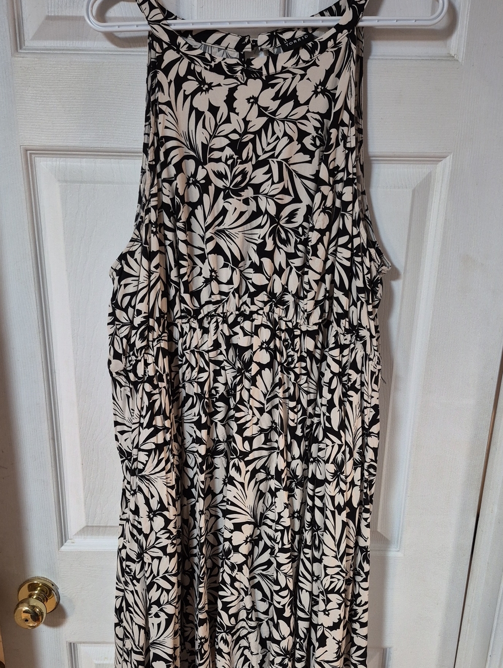 torrid Black and Cream Floral Maxi Dress
